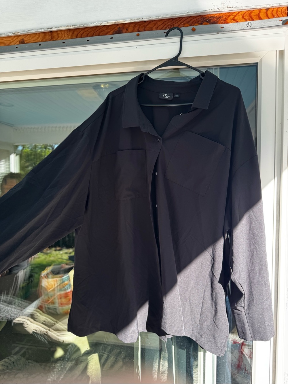 Tru by Torrid Black Womens Button-Up Athletic Shirt
